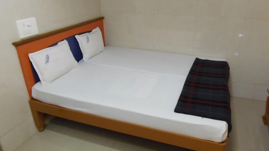 ティルパティ Kvr Deluxe Residencyヴィラ 部屋 写真